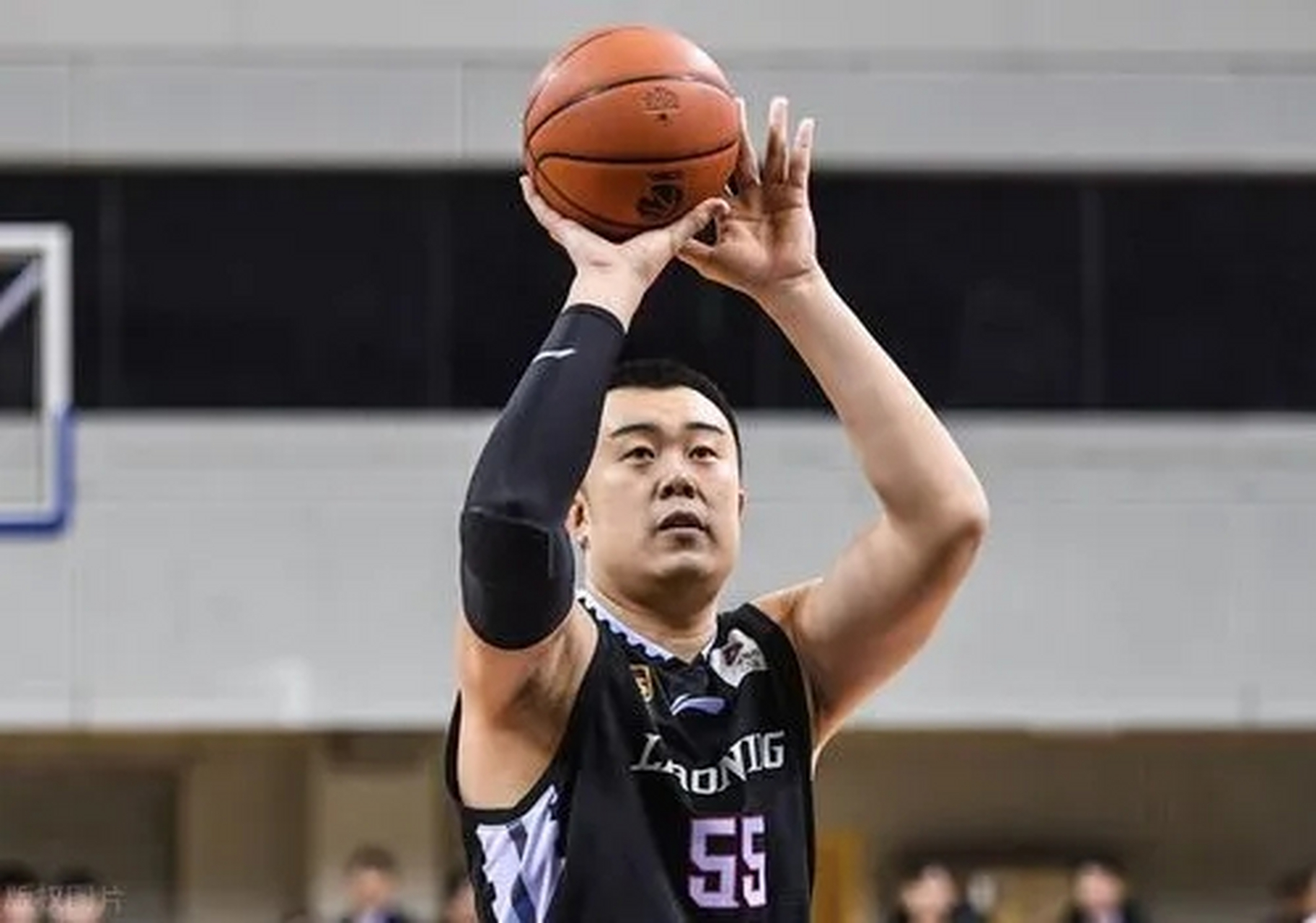 勇士附加赛首战客场面对国王