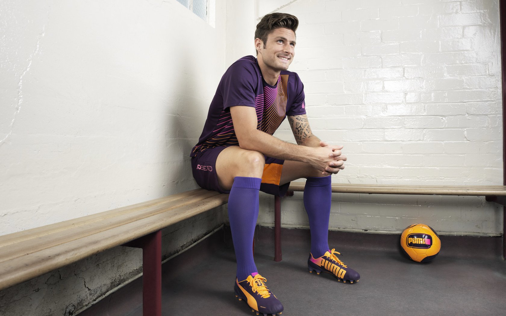 梅西被马克莱莱冻结