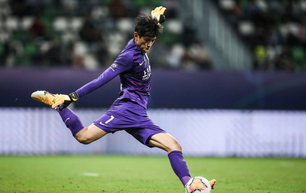 上海申花对武汉三镇现场直播