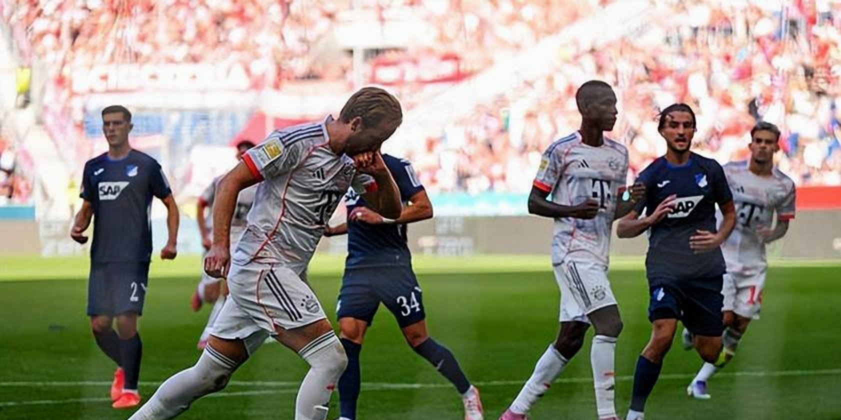 英格兰球员表现出色,赢得观众掌声的是谁