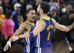 勇士对公牛比赛视频