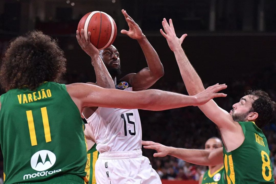 伦纳德中国行抵达成都