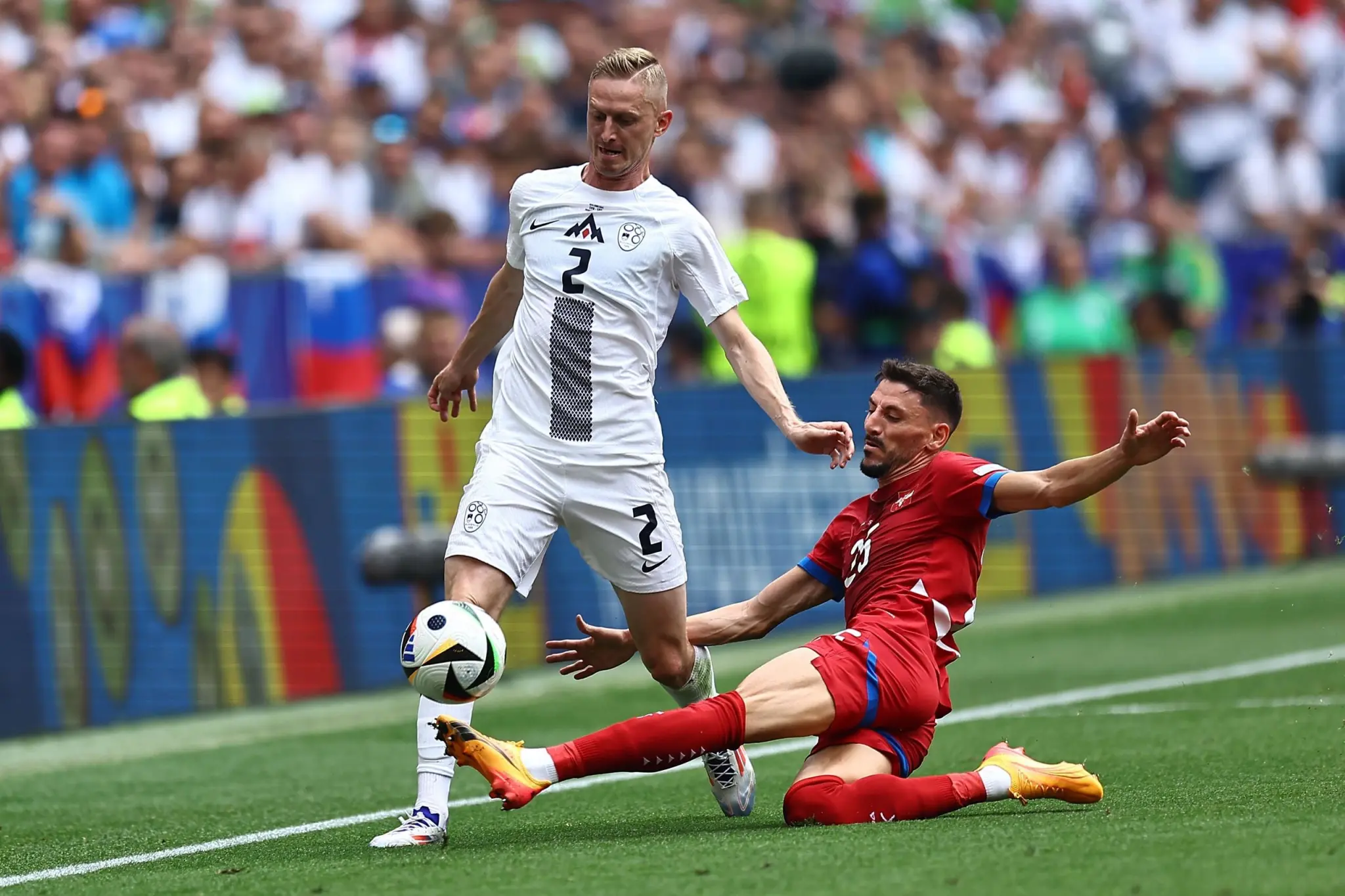 开元棋牌-斯洛文尼亚足球队员