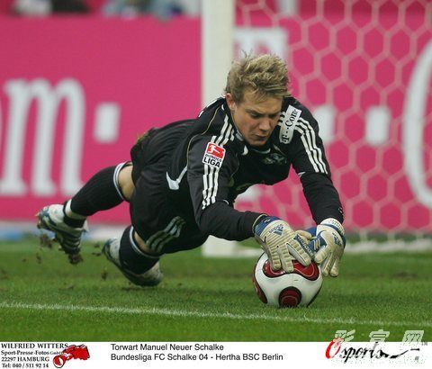 官方网页版登录入口-德乙沙尔克04对汉堡比分