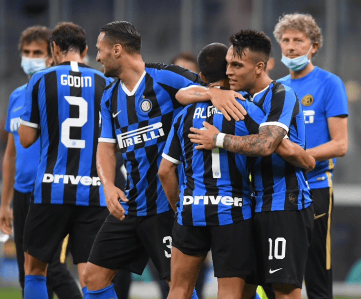 十人巴萨闷平加的斯西甲两连平