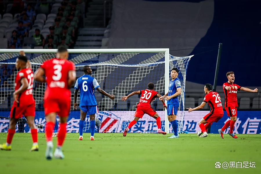 特斯拉股价遭重挫