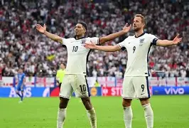 西班牙队胜出英格兰,成功晋级欧洲杯决赛视频